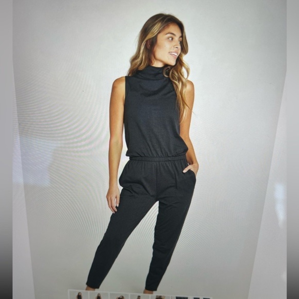 Oiselle lux mock neck jumpsuit, size xs, EUC